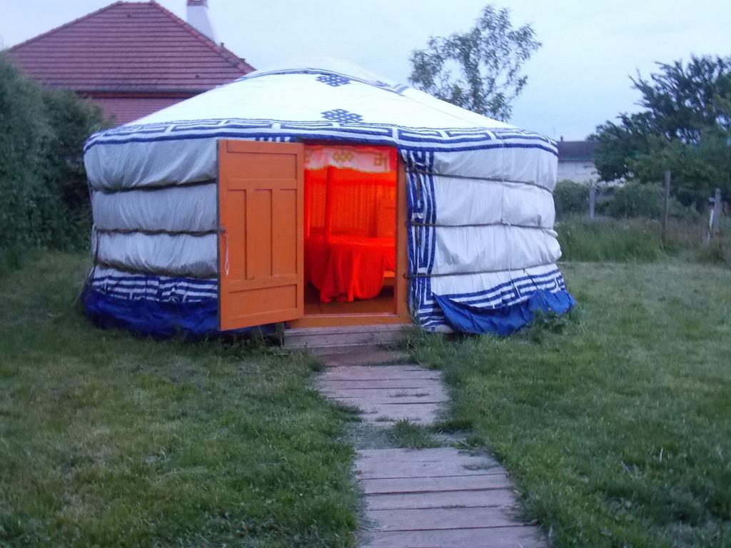 Yourte Mongole Huriel Exterior foto